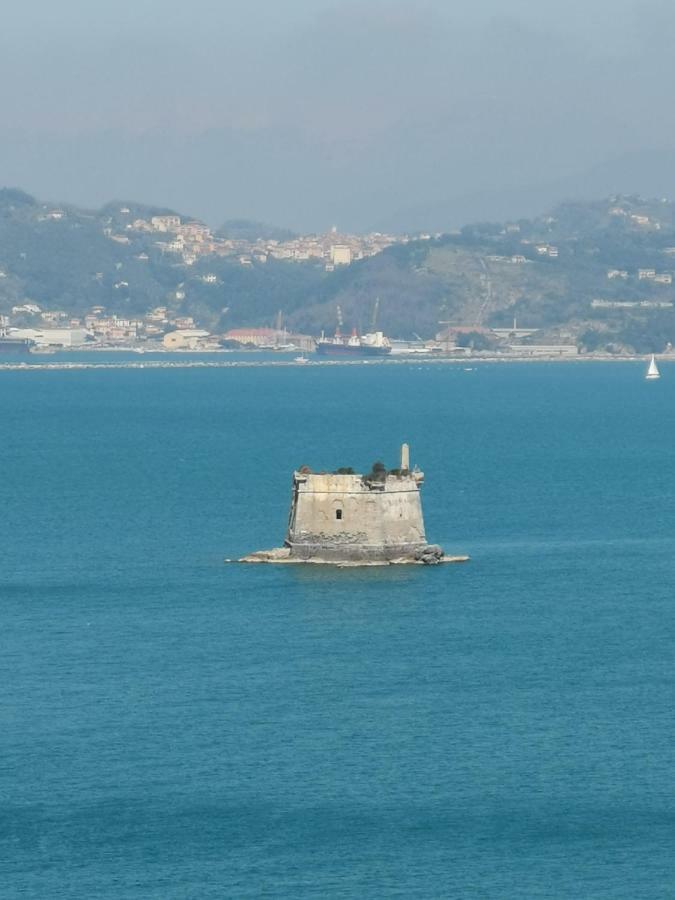 Casa Anna Villa Ceparana Bagian luar foto